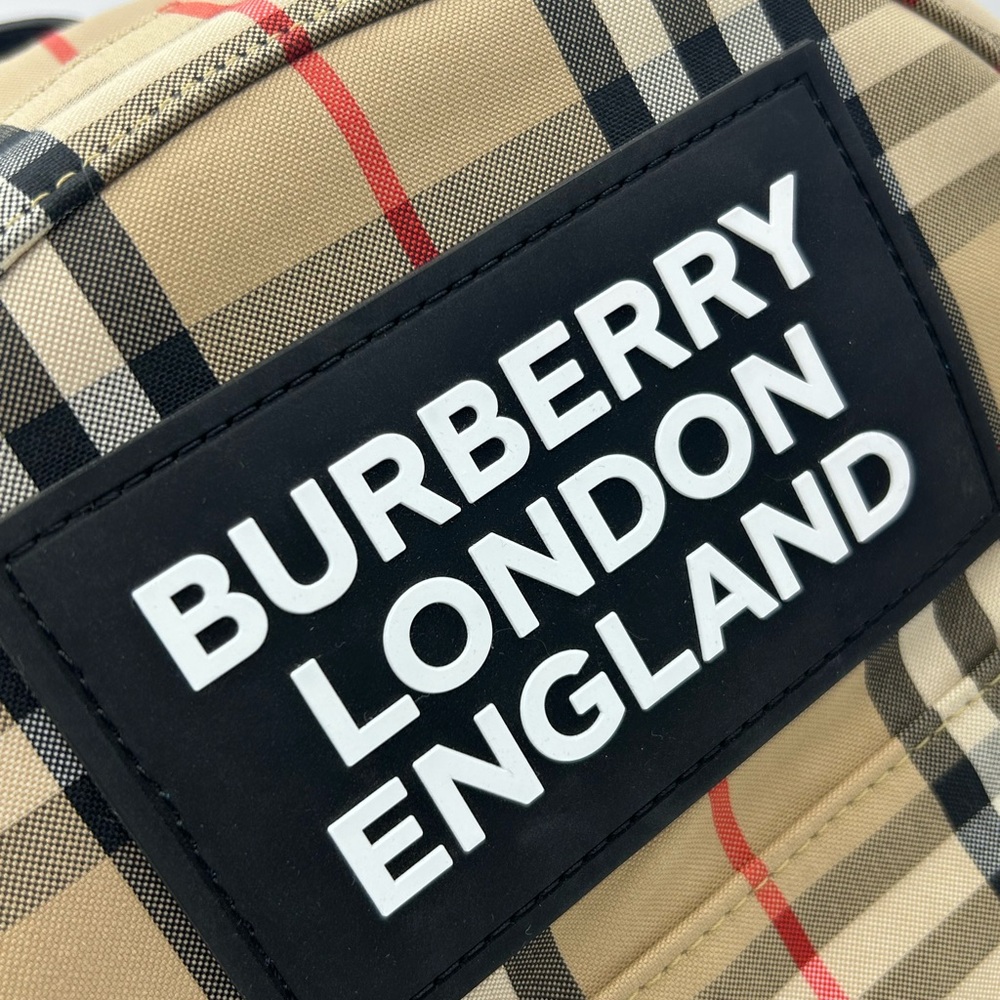 BURBERRY - Picture 3 of 13